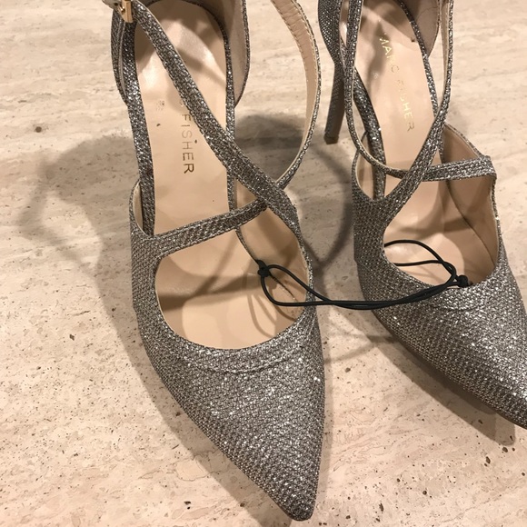 MARC FISHER Silver Glitter Closed toe Sandal NEW - Picture 13 of 14